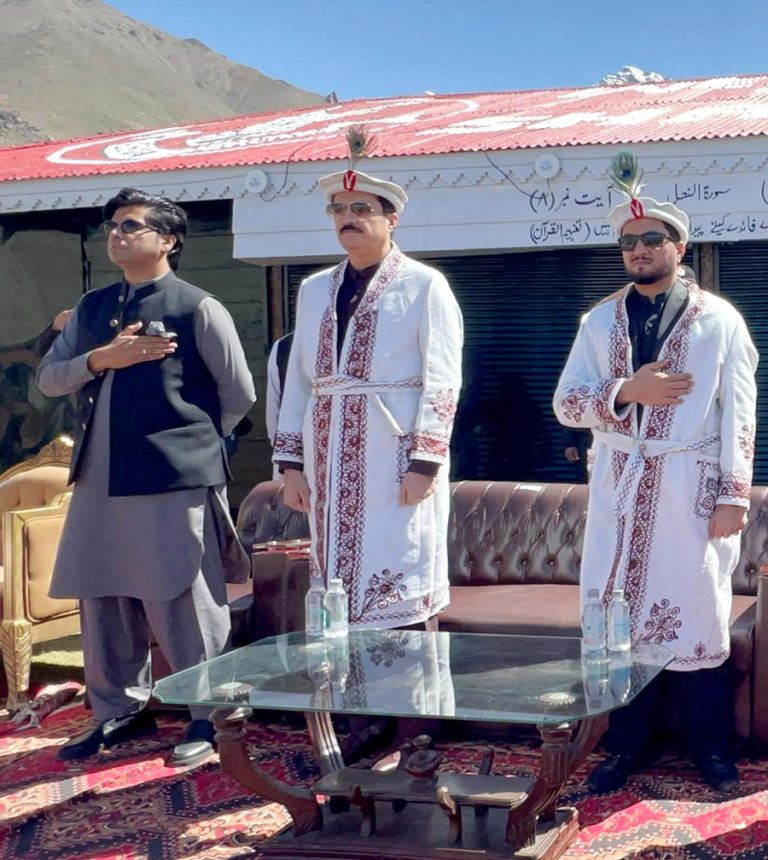 شندور پولو فیسٹیول کا رنگا رنگ آغاز