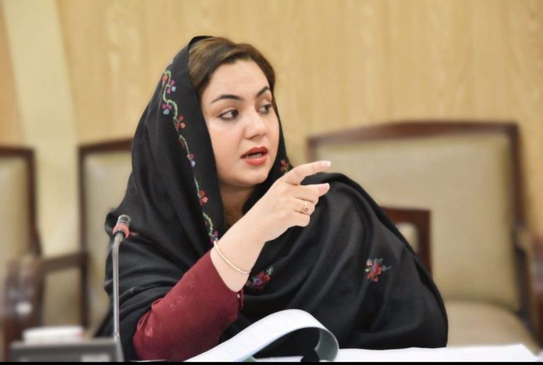 چیئرپرسن کمیشن آن سٹیٹس آف ویمن ڈاکٹر سمیرا شمس نے “خیبر پختونخوا ایچ آئی وی اور ایڈز (تدارک، کنٹرول، علاج اور تحفظ) ایکٹ” کو صوبے کے ہیلتھ کیئر سسٹم اور انسانی حقوق کے تحفظ کے لیے ایک اہم قانونقرار دیا ہے