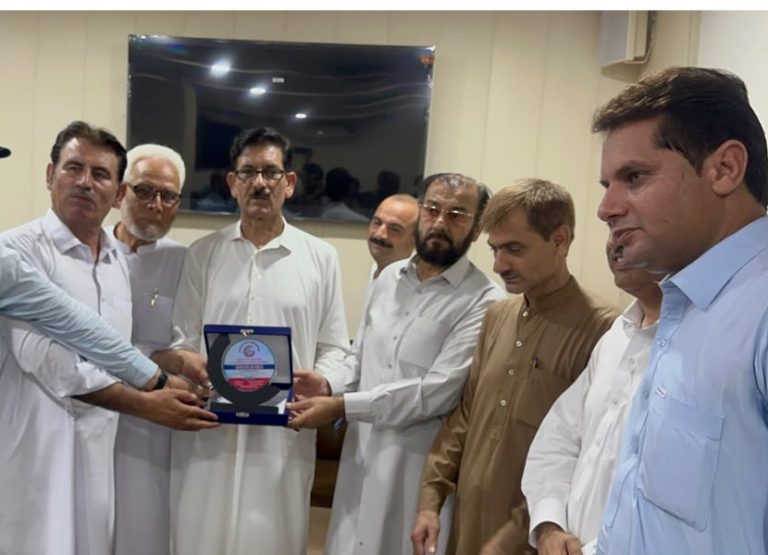 ڈائریکٹر جنرل انفارمیشن اینڈ پبلک ریلیشنز خیبرپختونخوا محمد انصار اللہ خلجی نے کہا ہے کہ صوبائی حکومت صحافیوں کی فلاح و بہبود کو اولین ترجیح دے رہی ہے