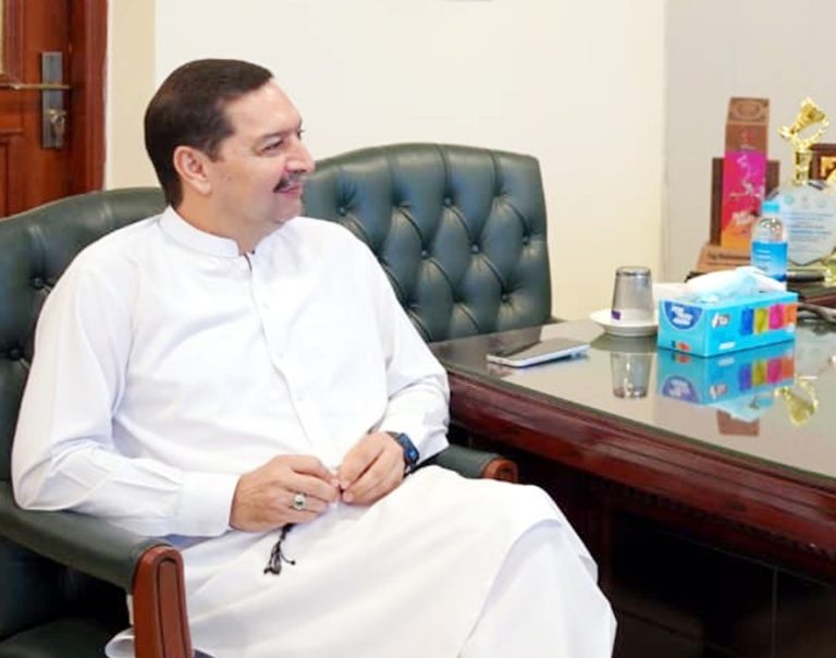 صوبائی وزیر ریاض خان کا مشیر کھیل تاج محمد ترند سے بونیر میں کھیلوں کی سرگرمیوں کے فروغ اور انعقاد کے حوالے سے اہم ملاقات