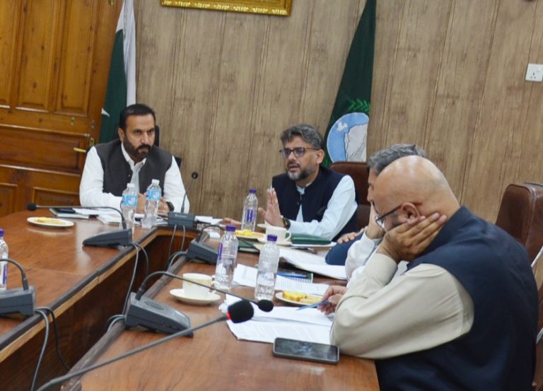 بی آر ٹی پشاور اور کنٹونمنٹ بورڈ کے مالی واجبات کے معاملے پر اجلاس